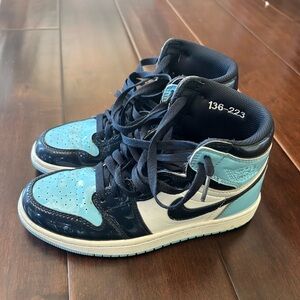 Women’s Air Jordan 1 Retro High OG “Blue Chill”